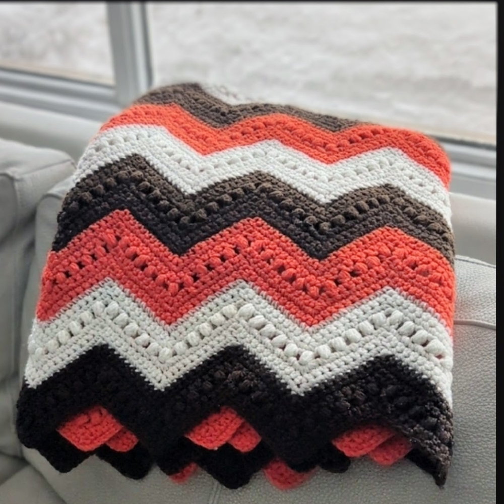 VTG Retro Crochet Chevron Zig Zag Afghan Blanket – Orange, Brown & Cream